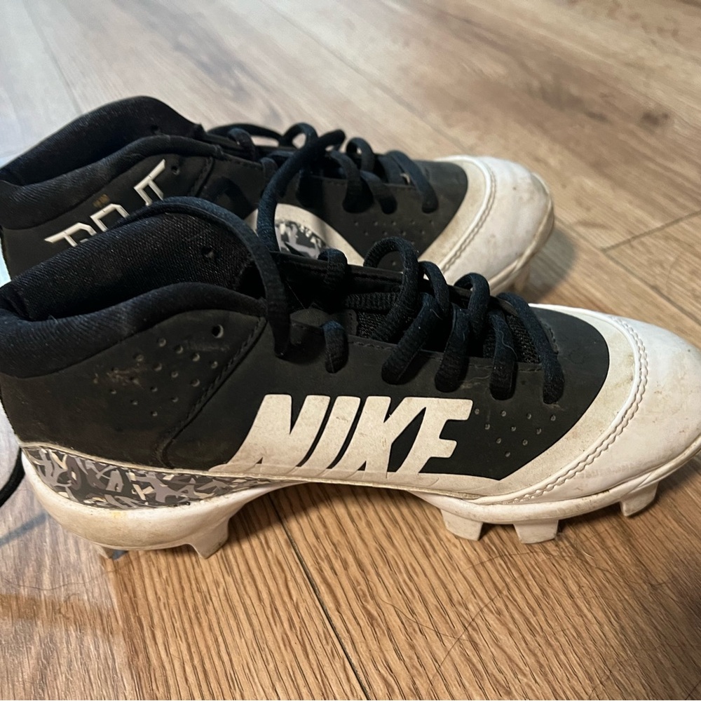 Nike Cleats 1Y